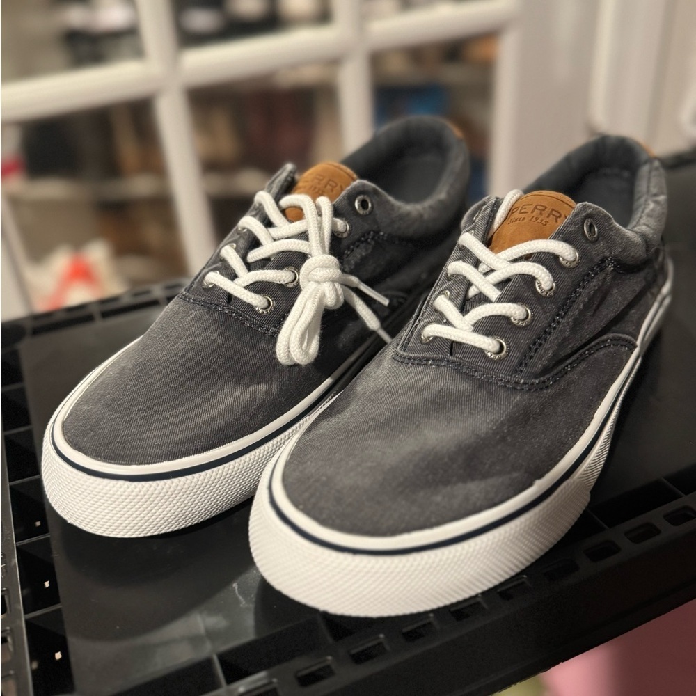 Sperry Men's Gray Canvas Sneakers
